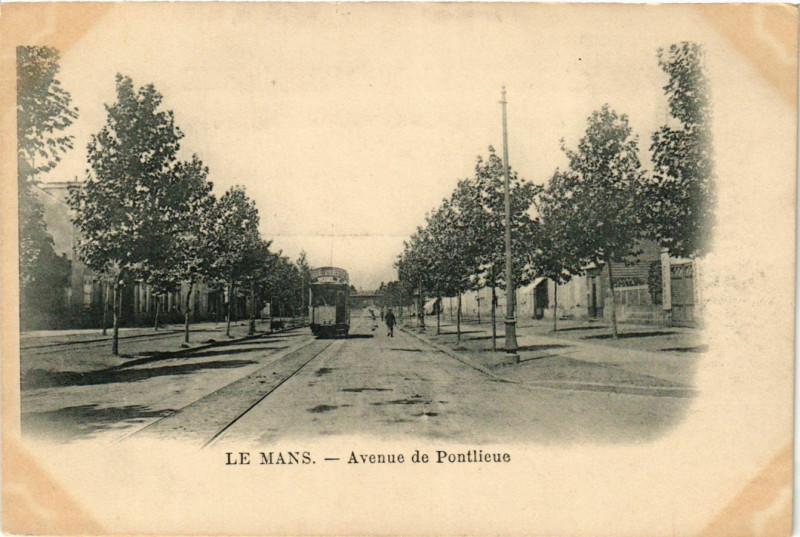 Carte postale ancienne Le Mans - Avenue de PONTLIEUe au Mans