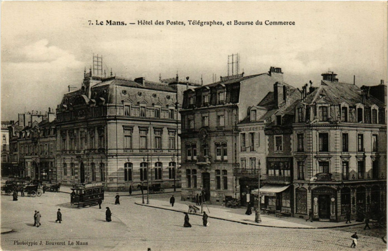 Carte postale ancienne Le Mans - Hotel des Postes Telegraphes et Bourse du Commerce au Mans