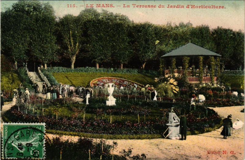 Carte postale ancienne Le Mans - La Terrasse du Jardin d'Horticulture au Mans