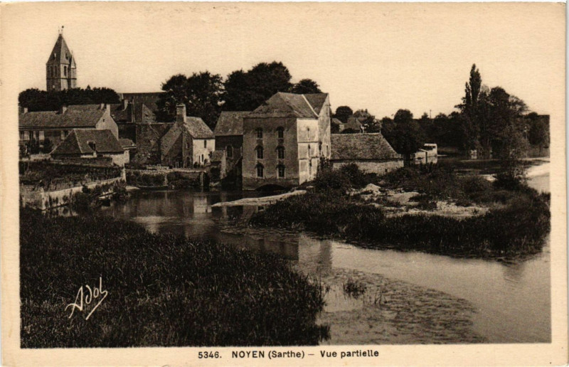 Carte postale ancienne Noyen - Vue partielle