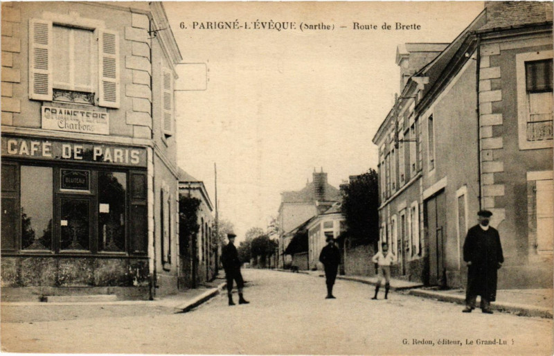 Carte postale ancienne Parigne-L'Eveque - Route de Brette à Parigné-l'Évêque