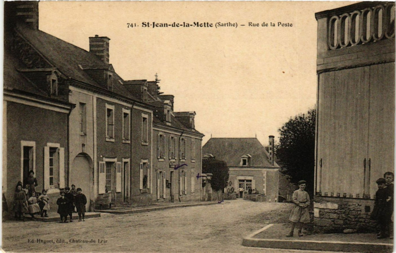 Carte postale ancienne Saint-Jean-de-la-Mette - Rue de la Poste