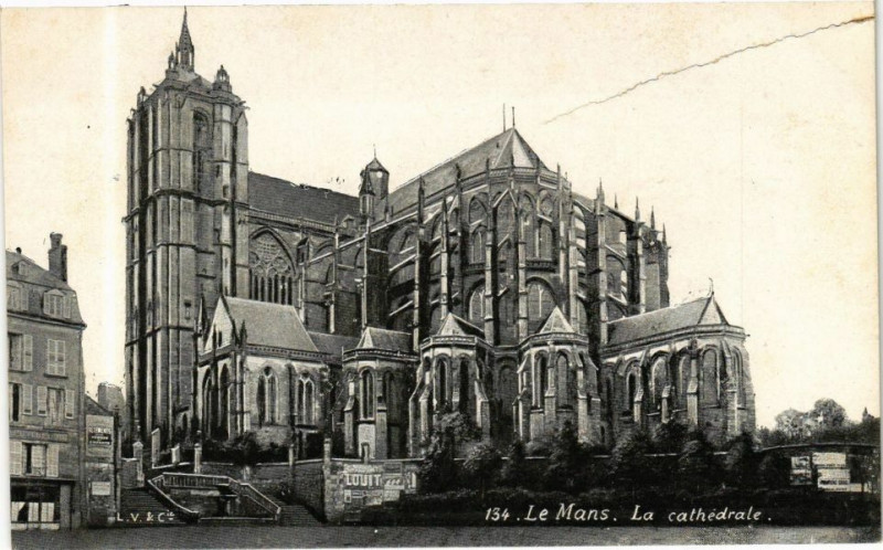 Carte postale ancienne Ed. Aqua 134 Le Mans La Cathedrale au Mans