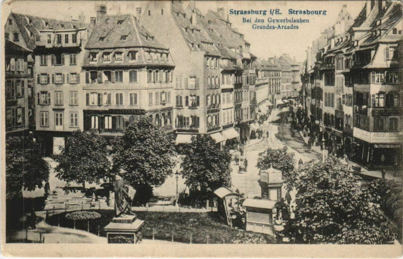 Carte postale ancienne Strassbourg Grandes-Arcades