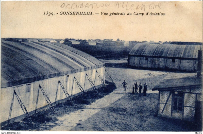 Carte postale ancienne Gonsenheim - Vue générale du Camp d'Aviation