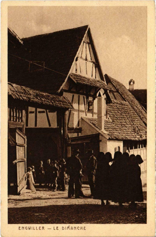 Carte postale ancienne Engwiller - Le Dimanche à Engwiller