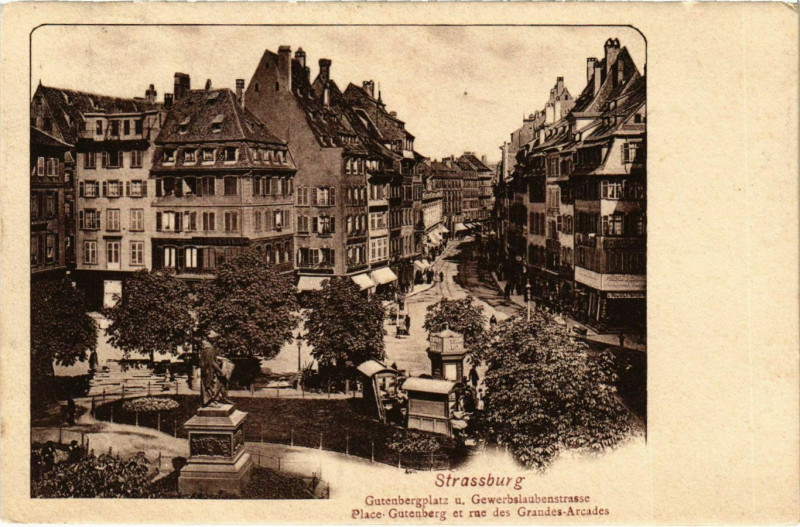 Carte postale ancienne Strasbourg Place Gutenberg à Strasbourg