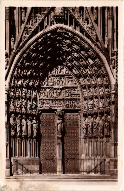 Carte postale ancienne Strasbourg - La Cathedrale à Strasbourg