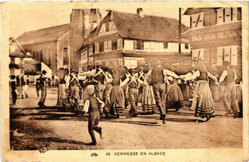 Carte postale ancienne Kermesse en Alsace - Types - Folklore