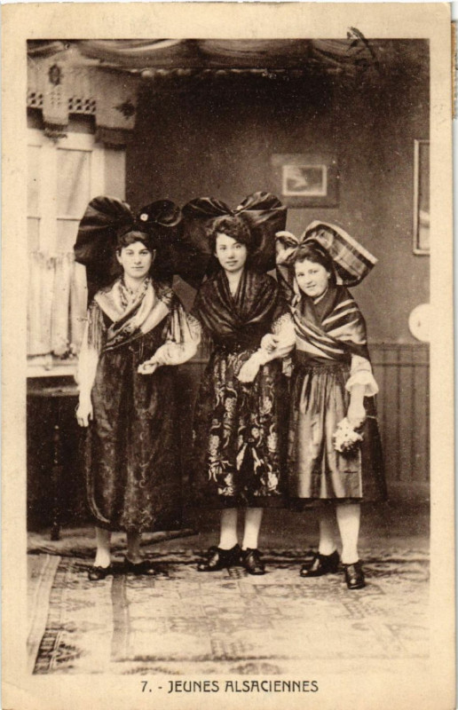 Carte postale ancienne Jeunes Alsaciennes - Folklore - Types