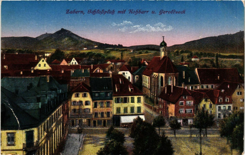Carte postale ancienne Zabern Schlossplatz mit Hohbarr U.geroldseck à Barr