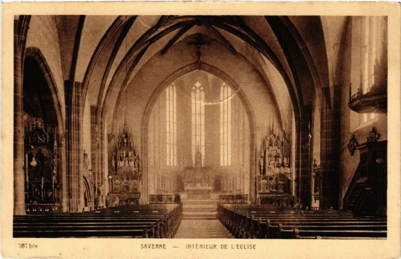 Carte postale ancienne Saverne Interieur de l'Eglise à Saverne