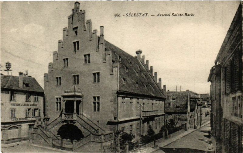 Carte postale ancienne Selestadt Arsenal Sainte-Barbe