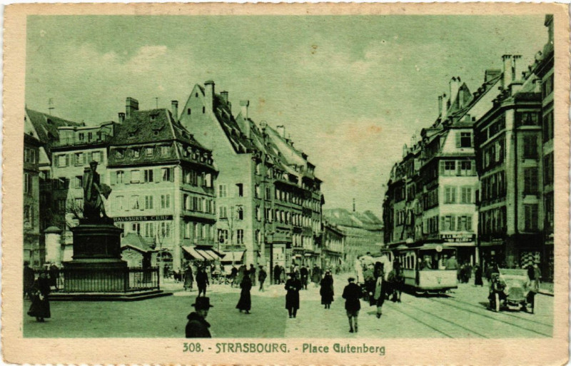 Carte postale ancienne Strassburg Place Gutenberg à Berg