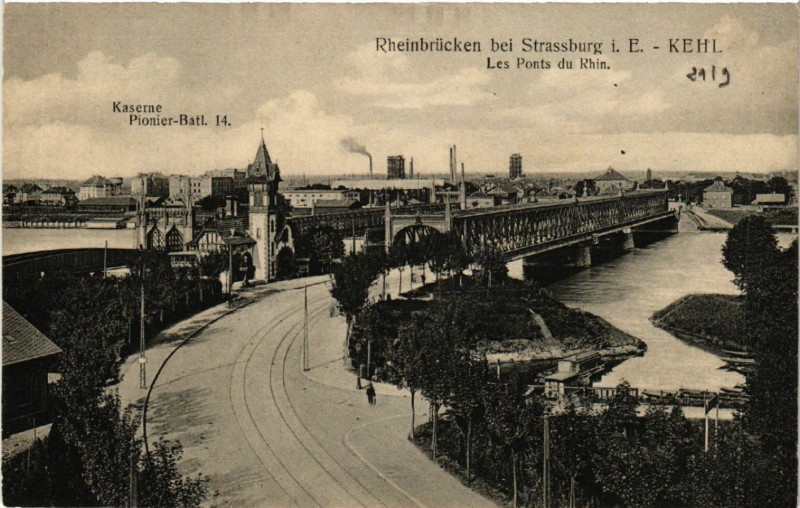 Carte postale ancienne Strassburg Les Ponts du Rhin
