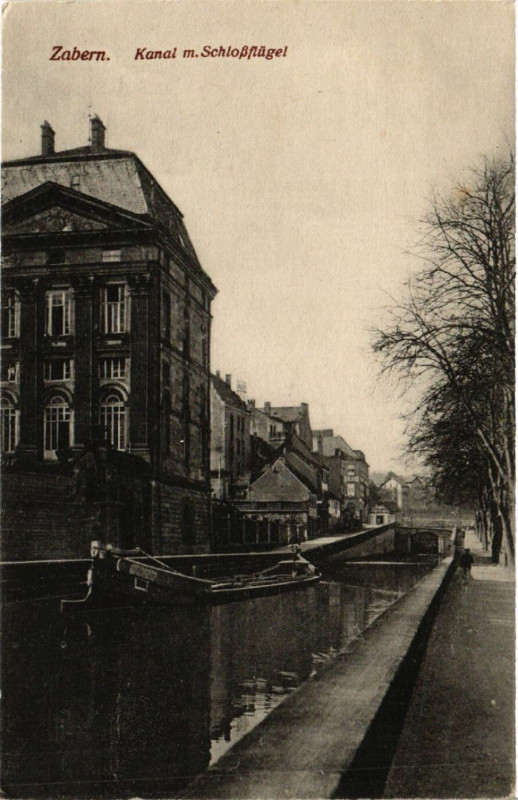 Carte postale ancienne Zabern - Kanal m. Schlossflugel