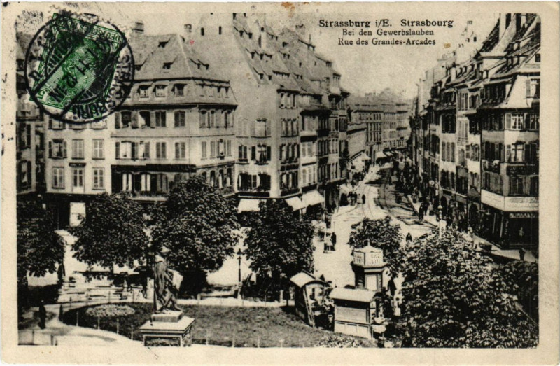 Carte postale ancienne Strassburg-Bei den Gewerbslauben Rue des Grandes-Arcades