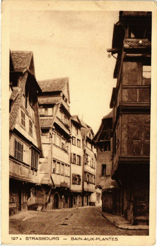 Carte postale ancienne Strassburg-Bain Aux Plantes