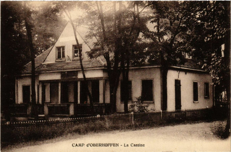 Carte postale ancienne Camp d'Oberhoffen-La Cantine à Hoffen