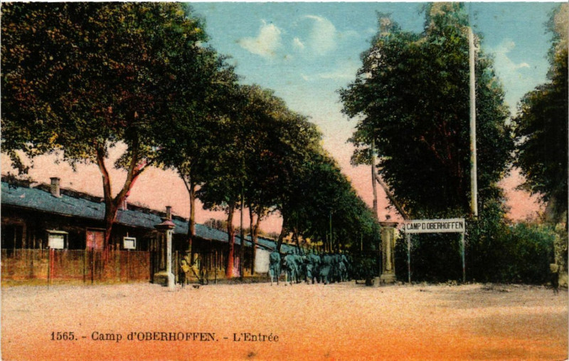 Carte postale ancienne Camp d'Oberhoffen L'entrée à Hoffen