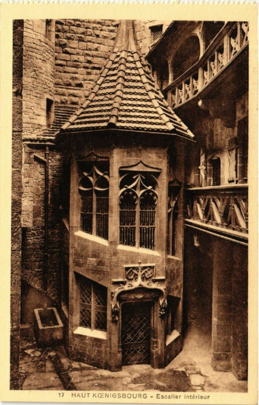 Carte postale ancienne Haut-Koenigsbourg - Escalier interieur