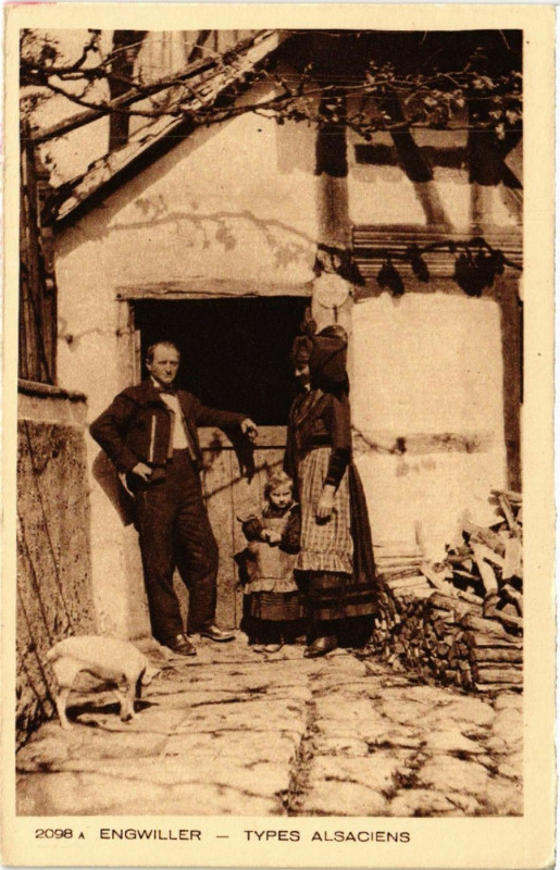 Carte postale ancienne Engwiller - Types Alsaciens à Engwiller