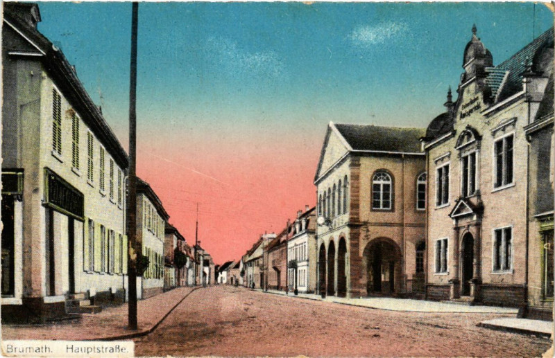 Carte postale ancienne Brumath - Hauptstrasse - Rue à Brumath