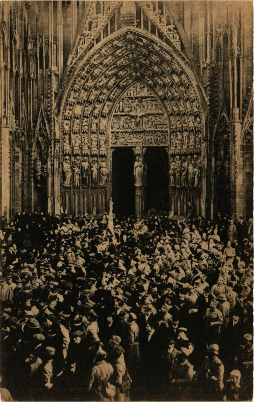 Carte postale ancienne Te deum a la Cathedrale de Strasbourg à Strasbourg