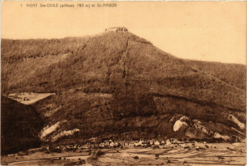 Carte postale ancienne Mont Sainte-Odile et Saint-Nabor à Saint-Nabor