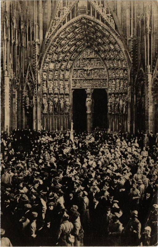 Carte postale ancienne Te deum a la Cathedrale de Strasbourg à Strasbourg