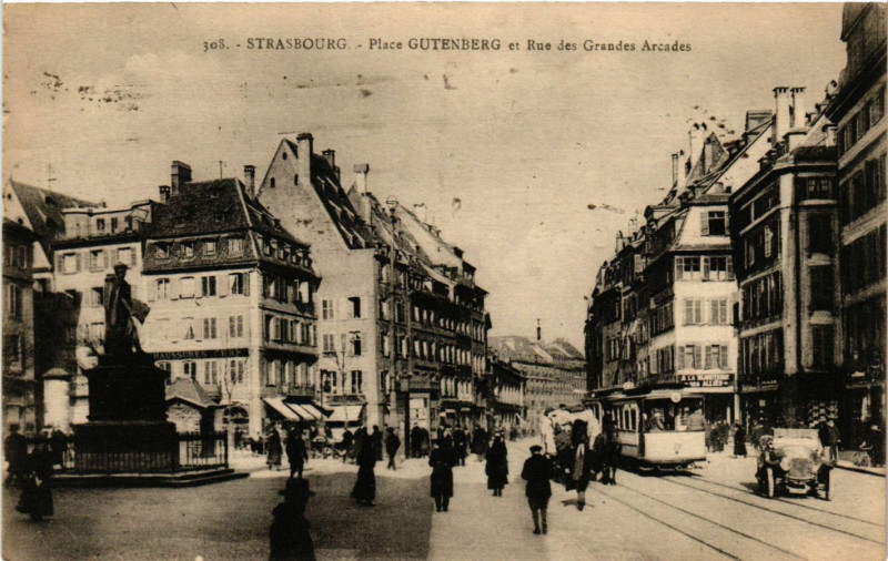 Carte postale ancienne Strasbourg - Place Gutenberg à Strasbourg