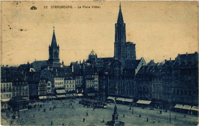 Carte postale ancienne Strasbourg - La Place Kleber à Strasbourg
