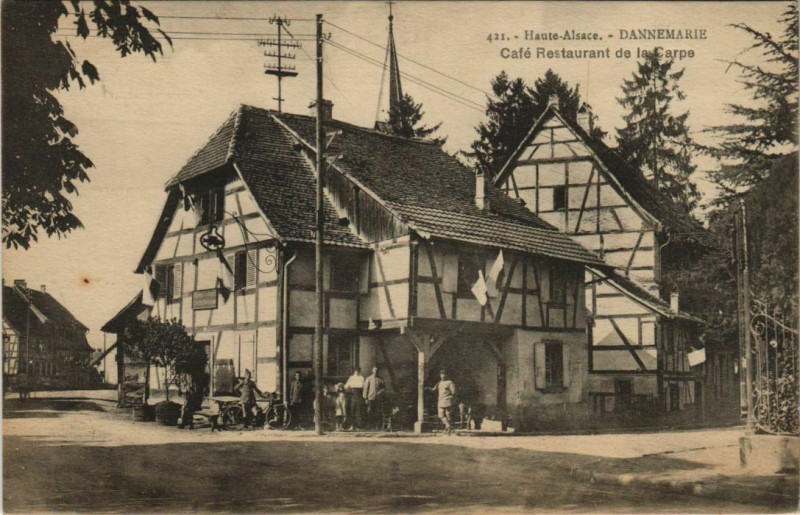 Carte postale ancienne Dannemarie Café Restaurant à Dannemarie