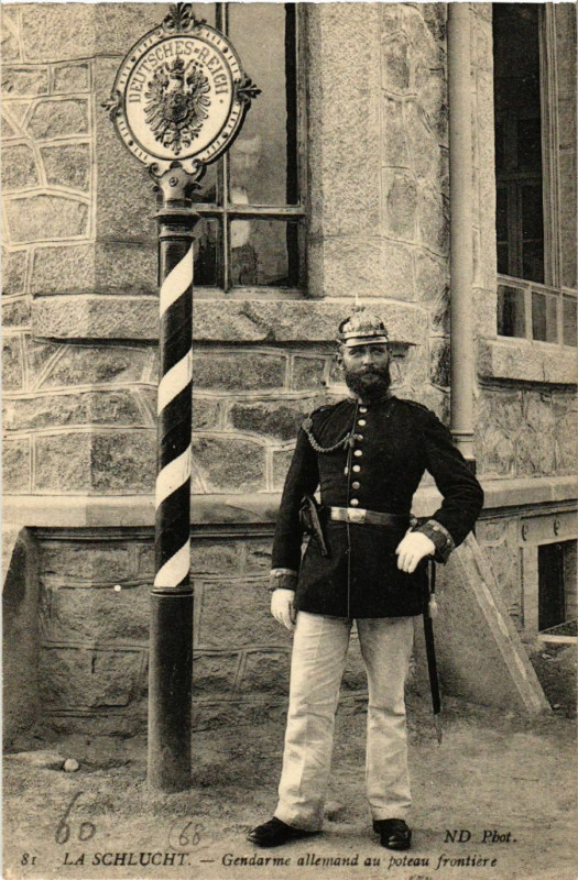 Carte postale ancienne La Schlucht - Gendarme allemand