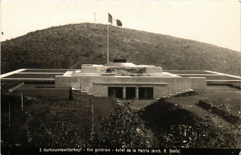 Carte postale ancienne Hartmannsweiler Kopf - Vue générale