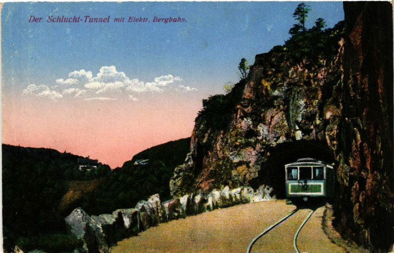Carte postale ancienne Das Schlucht Tunnel mit Elektr. Bergbahn