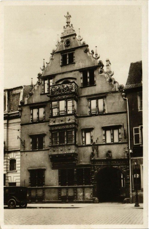 Carte postale ancienne Colmar - Maison des Tetes à Colmar