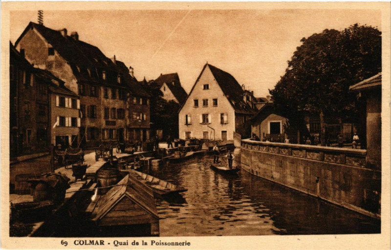 Carte postale ancienne Colmar - Quai de la Poissonnerie à Colmar