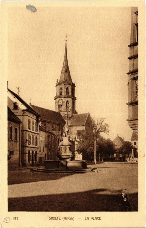 Carte postale ancienne Soultz - La Place