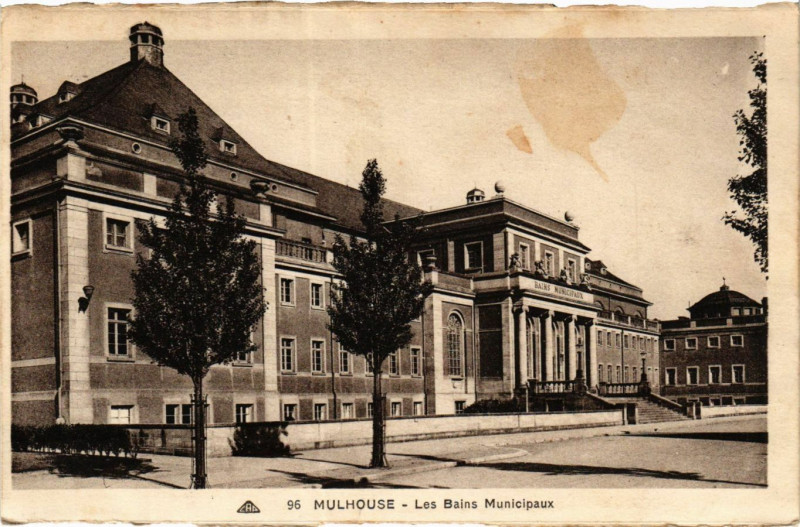 Carte postale ancienne Mulhouse --les-Bains Municipaux à Mulhouse