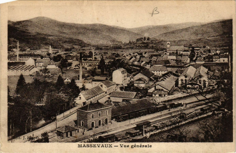 Carte postale ancienne Massevaux - Vue générale