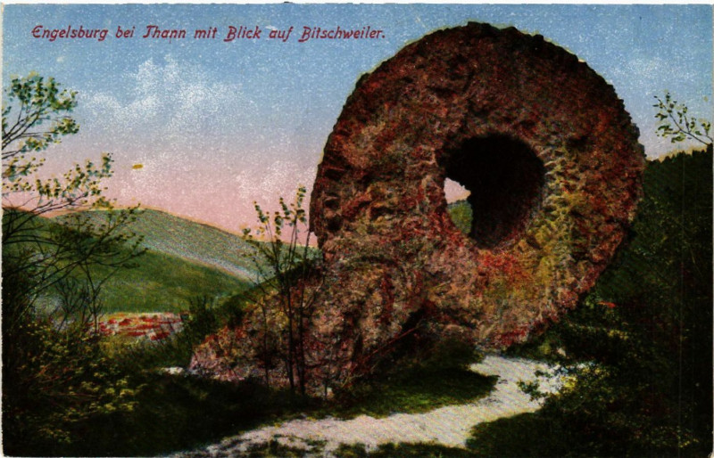 Carte postale ancienne Thann - Engelsburg b. Thann mit Blick auf Bitschweiler à Thann