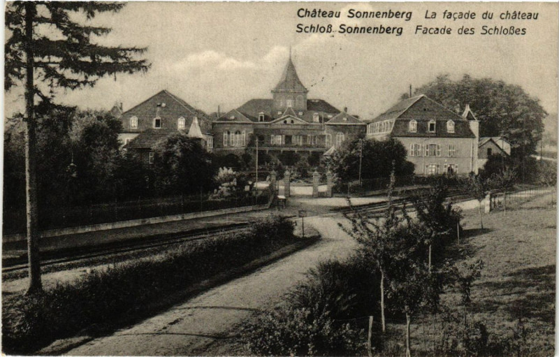 Carte postale ancienne Chateau Sonnenberg - Schloss Sonnenberg - La facade du Chateau