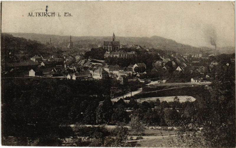 Carte postale ancienne Altkirch - Vue générale à Altkirch