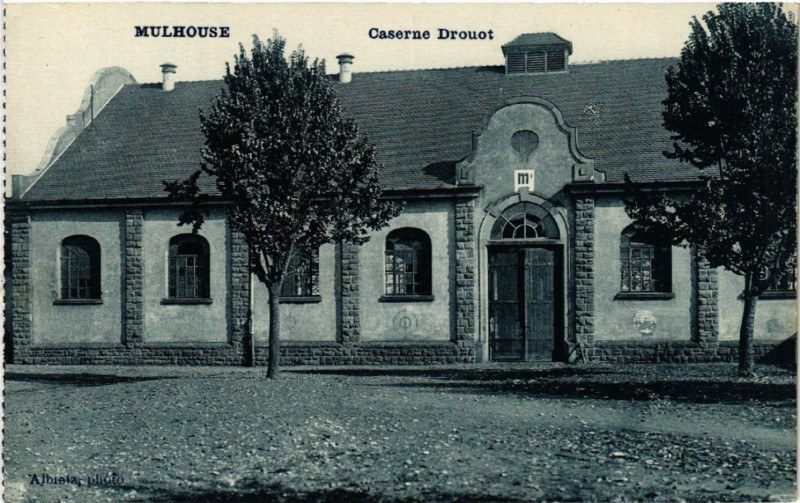 Carte postale ancienne Mulhausen - Mulhouse - Caserne Drouot à Mulhouse