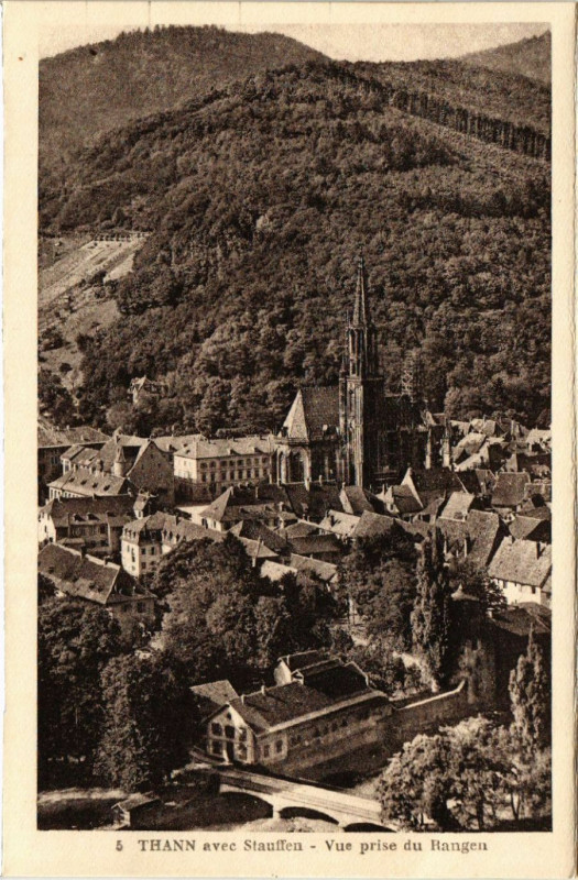Carte postale ancienne Thann avec Stauffen - Vue prise du Rangen à Thann