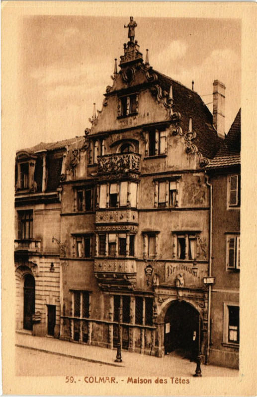 Carte postale ancienne Colmar - Maison des Tetes à Colmar