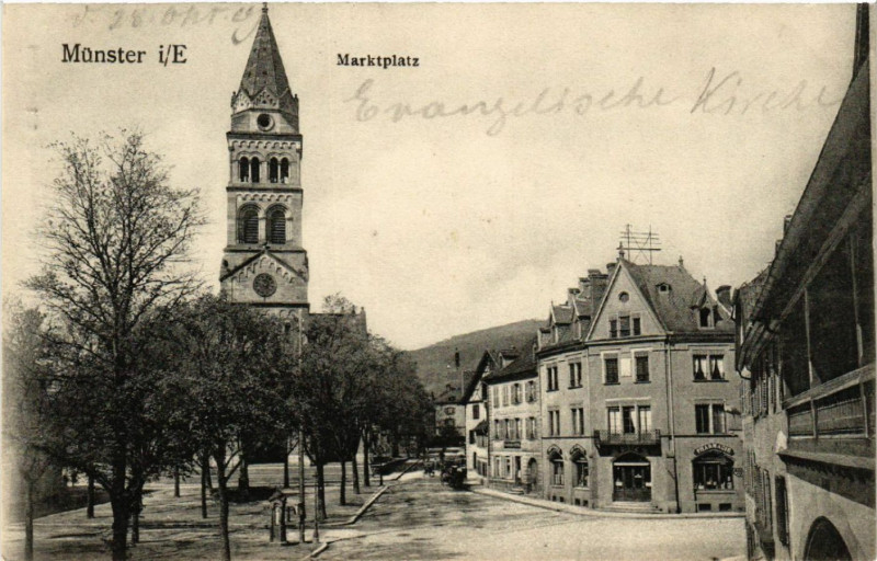 Carte postale ancienne Munster - Marktplatz à Munster