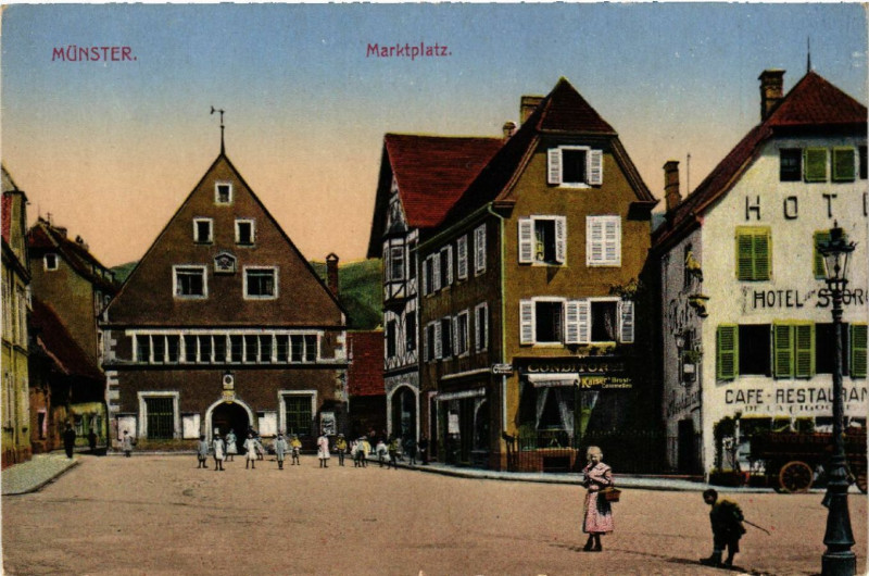 Carte postale ancienne Munster - Marktplatz à Munster