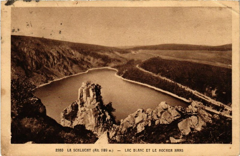 Carte postale ancienne La Schlucht - Lac Blanc et le Rocher Hans